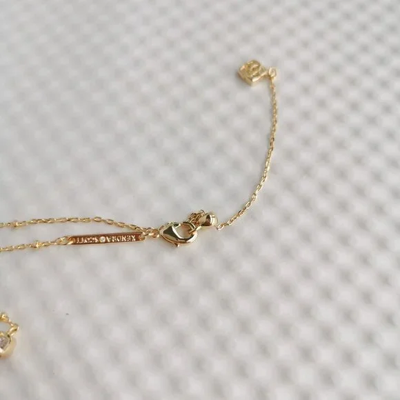 Kendra Scott White Crystal Genevieve Gold Satellite Short Pendant Necklace NEW W - Picture 4 of 4